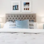 Cln- Spacious 6 Bedroom Next To 别墅 *