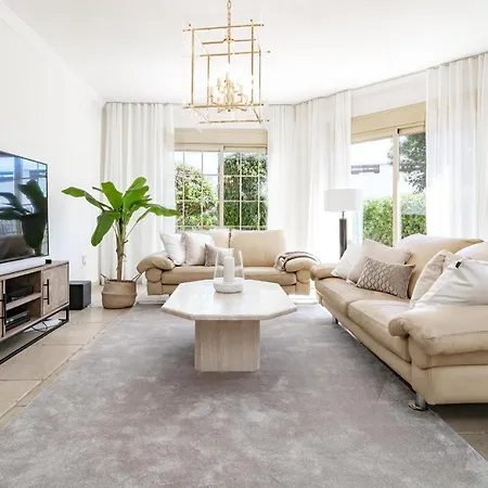 Cln- Spacious 6 Bedroom Next To Marbella