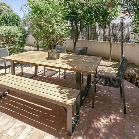Cln- Spacious 6 Bedroom Next To Βίλα *