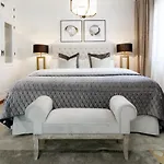 Cln- Spacious 6 Bedroom Next To Villa *